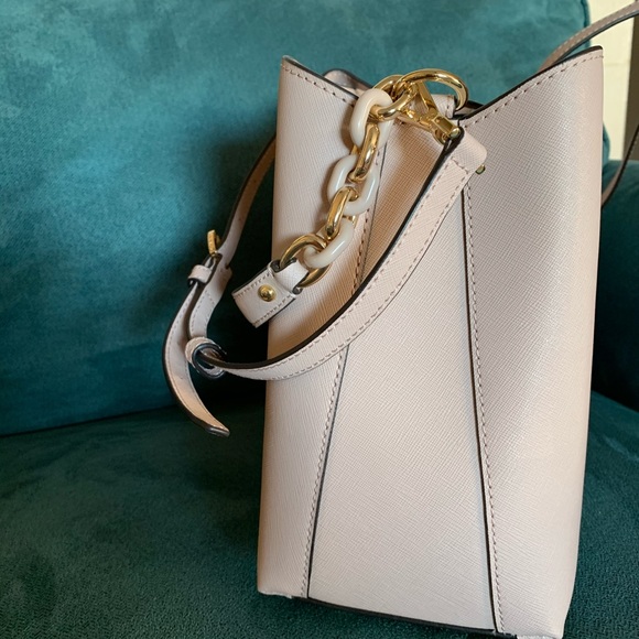 Blush Michael Kors purse - Picture 5 of 8